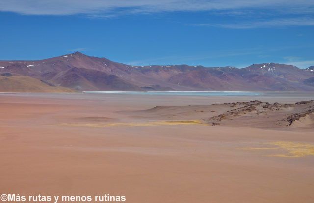 caldera-del-volcan-galan-y-laguna-diamante