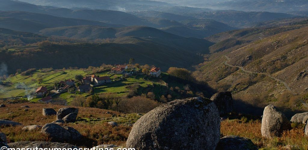 Germil _ aldea en la Serra Amarela