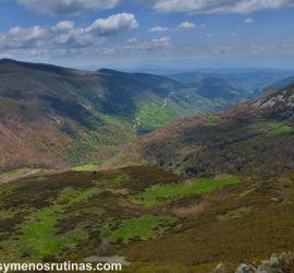 Vistas desde Tres Bispos, en Ancares