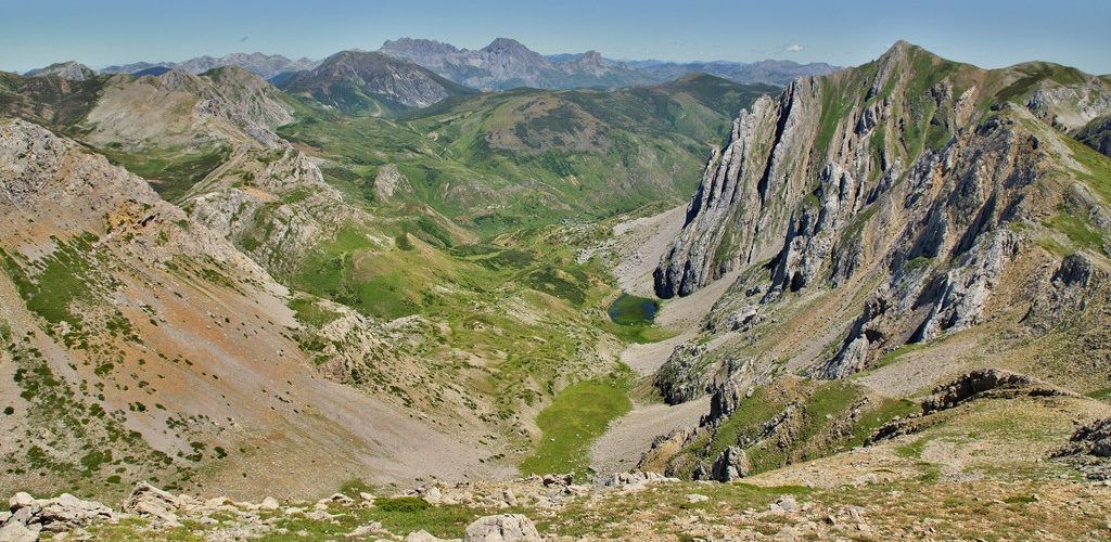 Vista del valle de las Verdes desde Peña Los Años