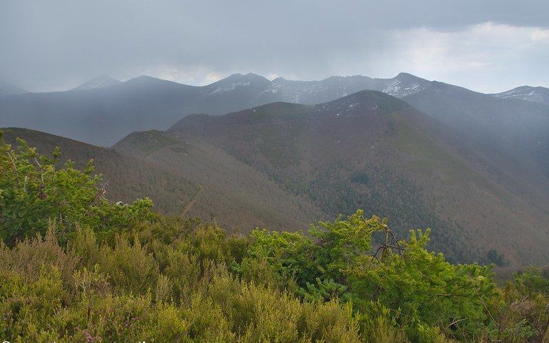 Ruta al Pico Fieiró en Ancares gallegos