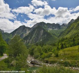 Valle del Soca en Eslovenia (Valle de Lepena)