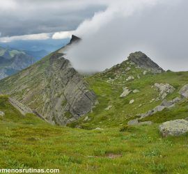 Ruta al Pico Tres Mares_ vista de Peñaalabra