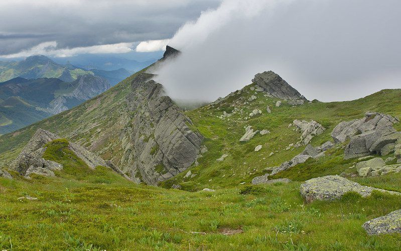 Ruta al Pico Tres Mares_ vista de Peñaalabra