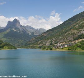 Embalse de Lanuza en el Valle de Tena