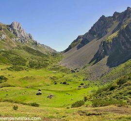 Braña de Murias Chongas en Somiedo. Ruta circular desde Valle del Lago