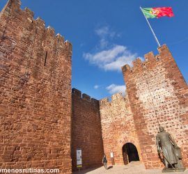 Castillo de Silves en los alrededores de Portimao_ Algarve