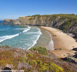 Praia da Amalia en la Rota Vicentina de Zambujeira do Mar a Odeceixe