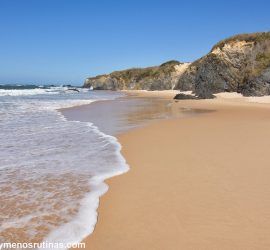 Praia do Brejo Largo en la Ruta Vicentina de Vila Nova de Milfontes a Almograve