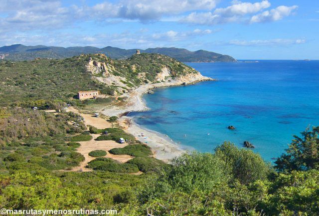 Cala Usai en Cabo Carbonara _sudeste de Cerdeña