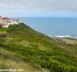 Farol de Cabo Mondego en la costa de Figueira da Foz