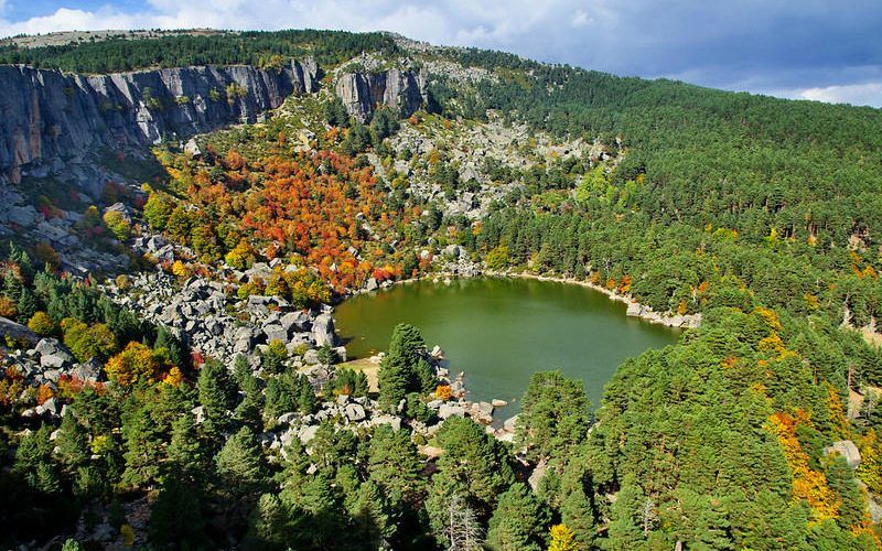 Laguna Negra en la ruta al Pico Urbión (Soria)