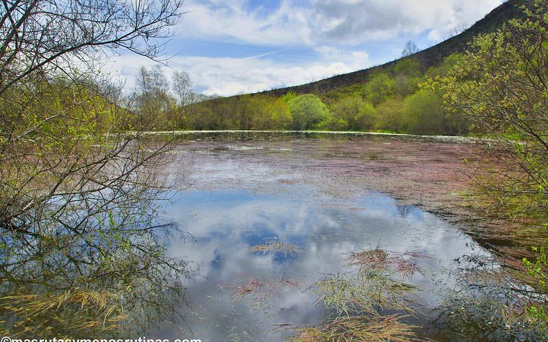 Lagoa de Lucenza en O Courel