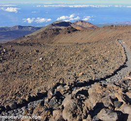 Sendero al Mirador del Pico Viejo desde el Teleférico del Teide
