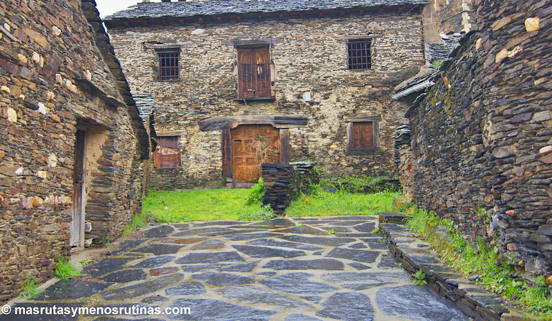 Campillo de Ranas es uno de los pueblos negros de Guadalajara