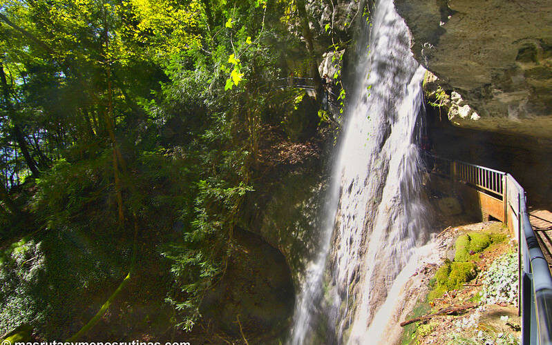 Cascadas d’Angon cerca de Annecy
