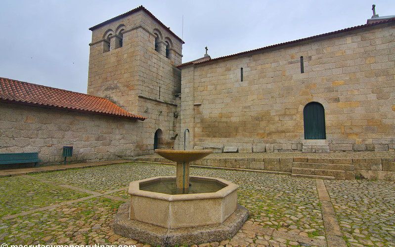 Mosteiro de Sâo Salvador de Freixo de Baixo en la Rota do románico do Támega