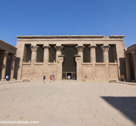 Templo de Edfú en el trayecto de Luxor a Asuán